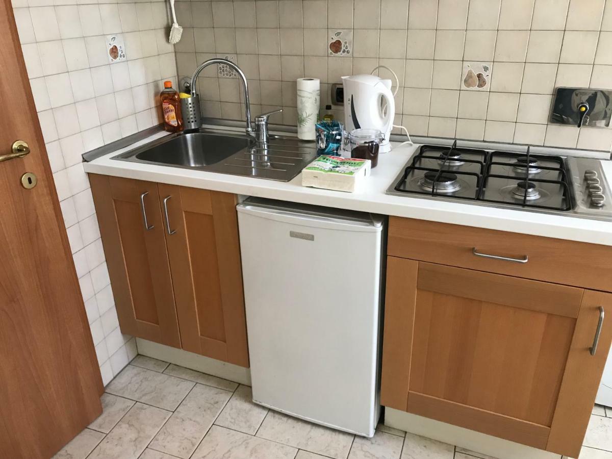 Casa Vacanze Little Queen Рим Екстер'єр фото