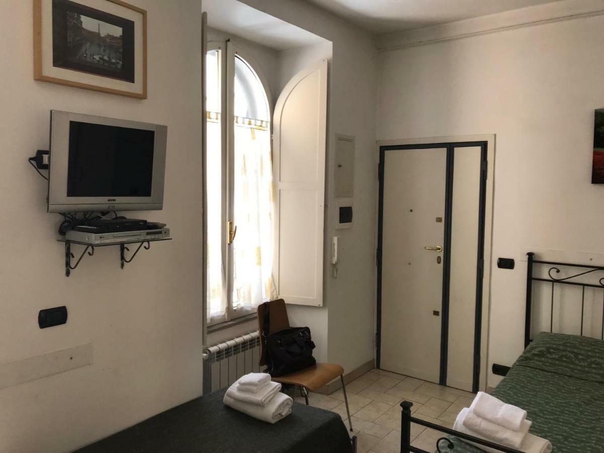 Casa Vacanze Little Queen Рим Екстер'єр фото